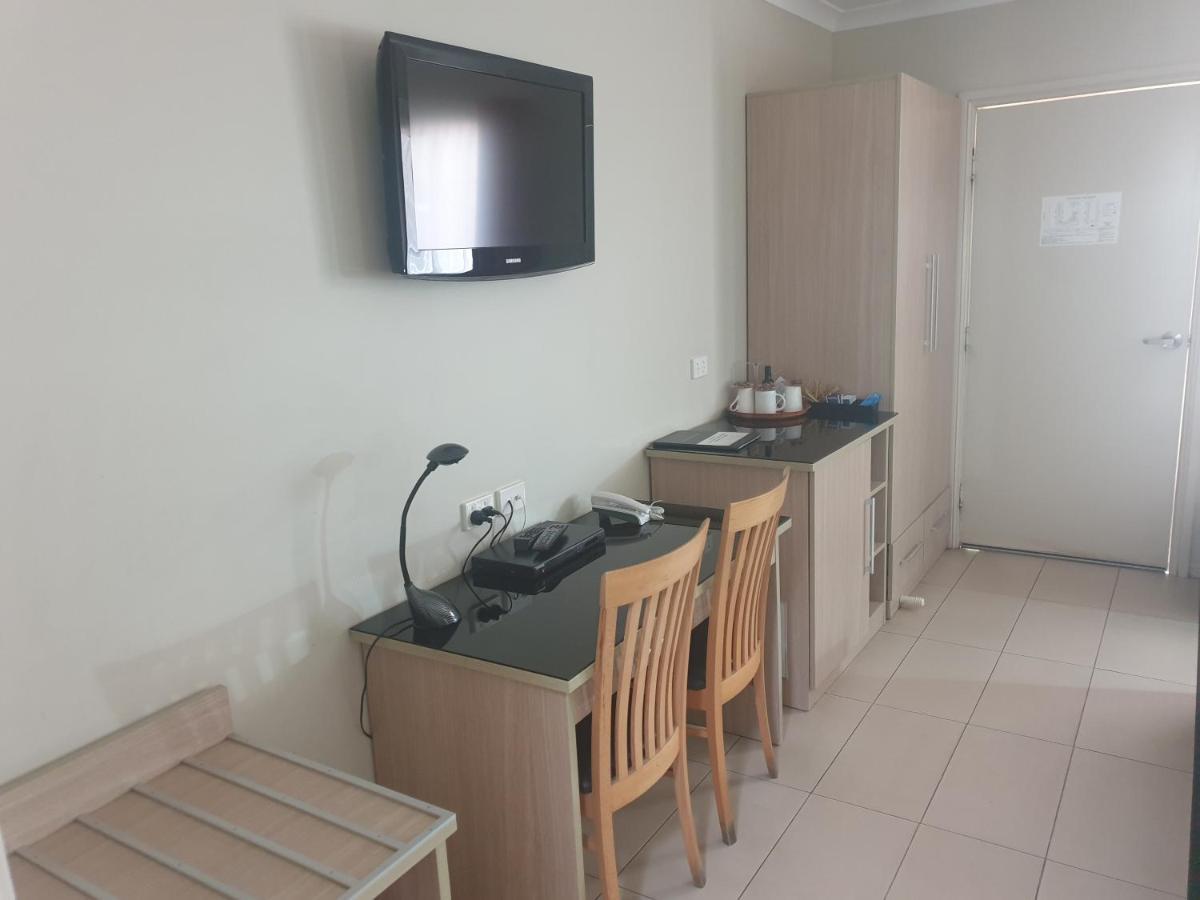 Cobar Central Motor Inn Экстерьер фото