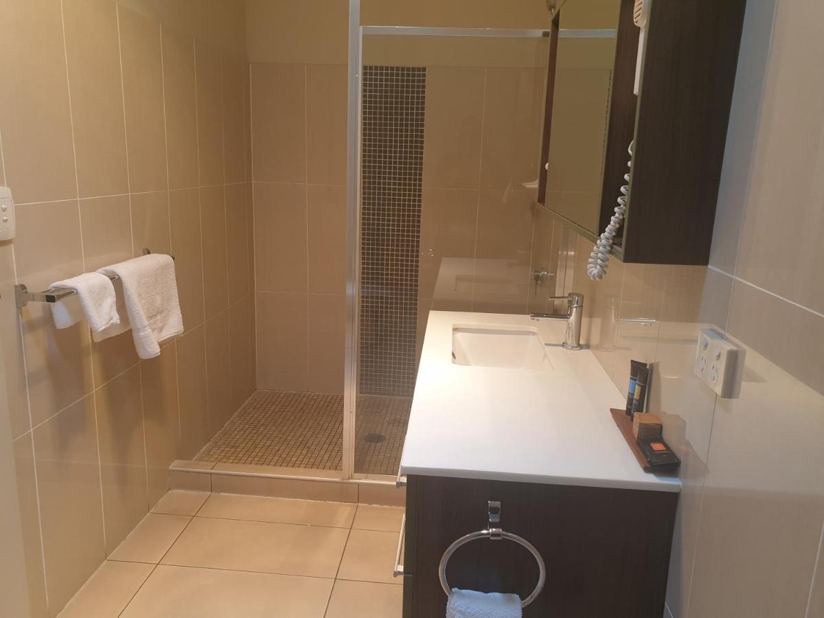 Cobar Central Motor Inn Экстерьер фото